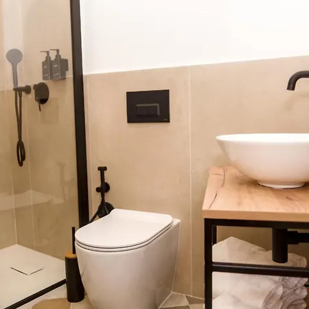 Maqueda 259 - In Palermo's Lively Heart Bed & Breakfast 4*